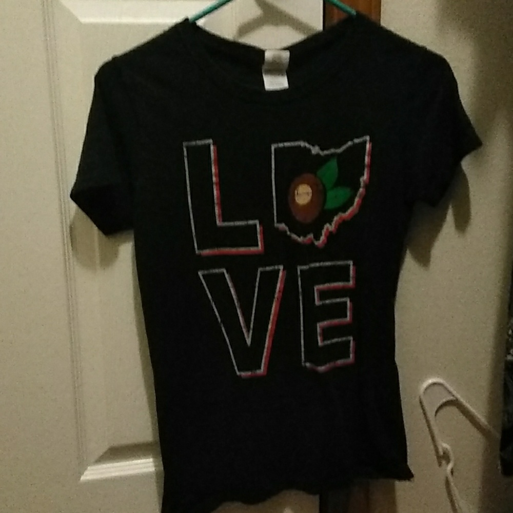 Graphic tee